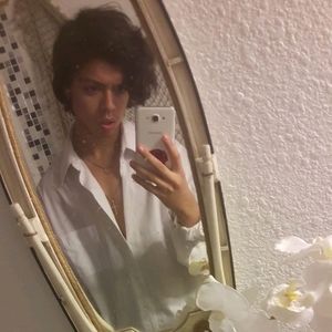 Meet your Posher, Diego